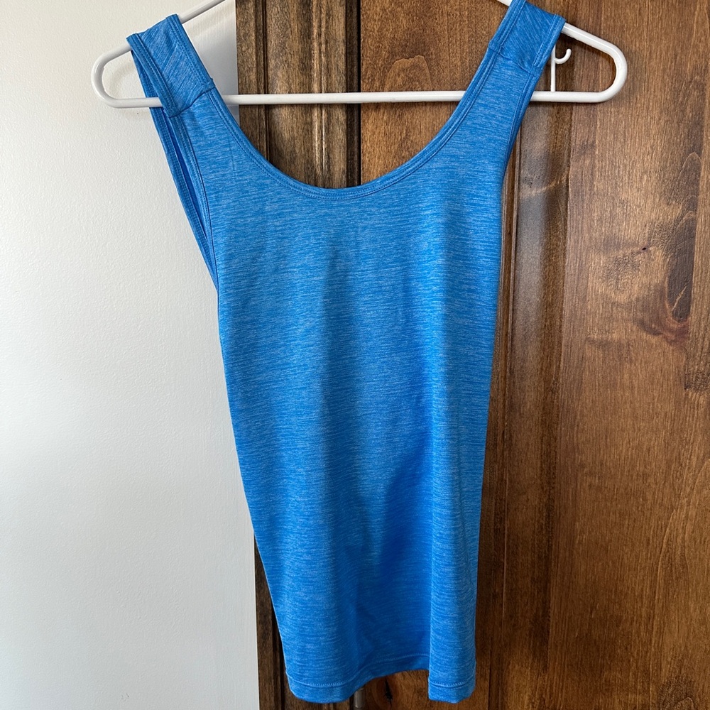 Fabletics Bea Tank - Picture 5 of 7